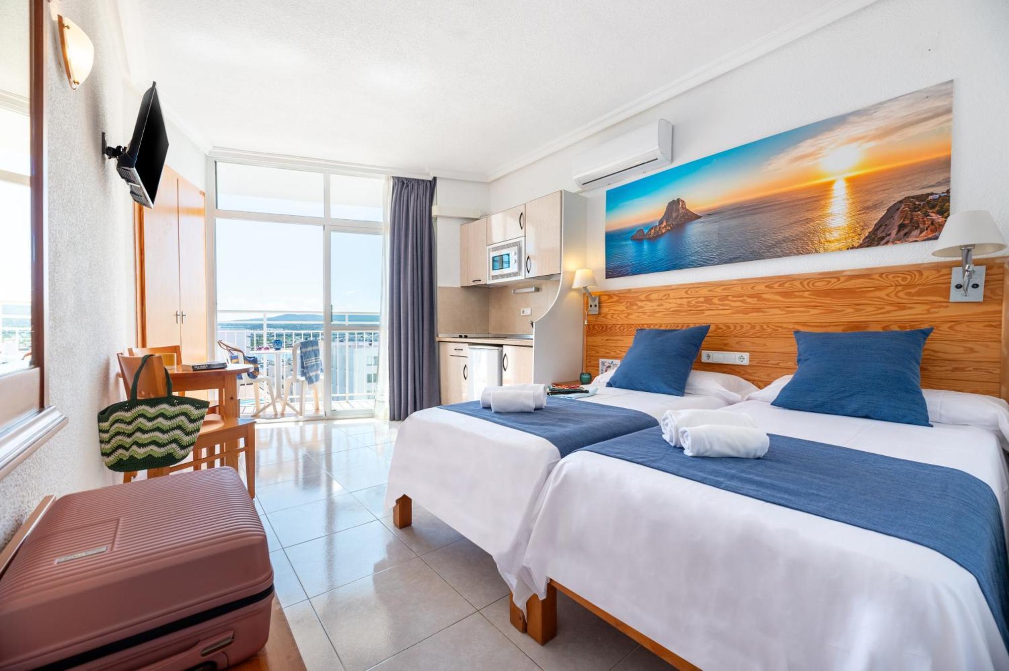 Aparthotel Vibra Sanan - Adults Only Сан-Антоніо Екстер'єр фото