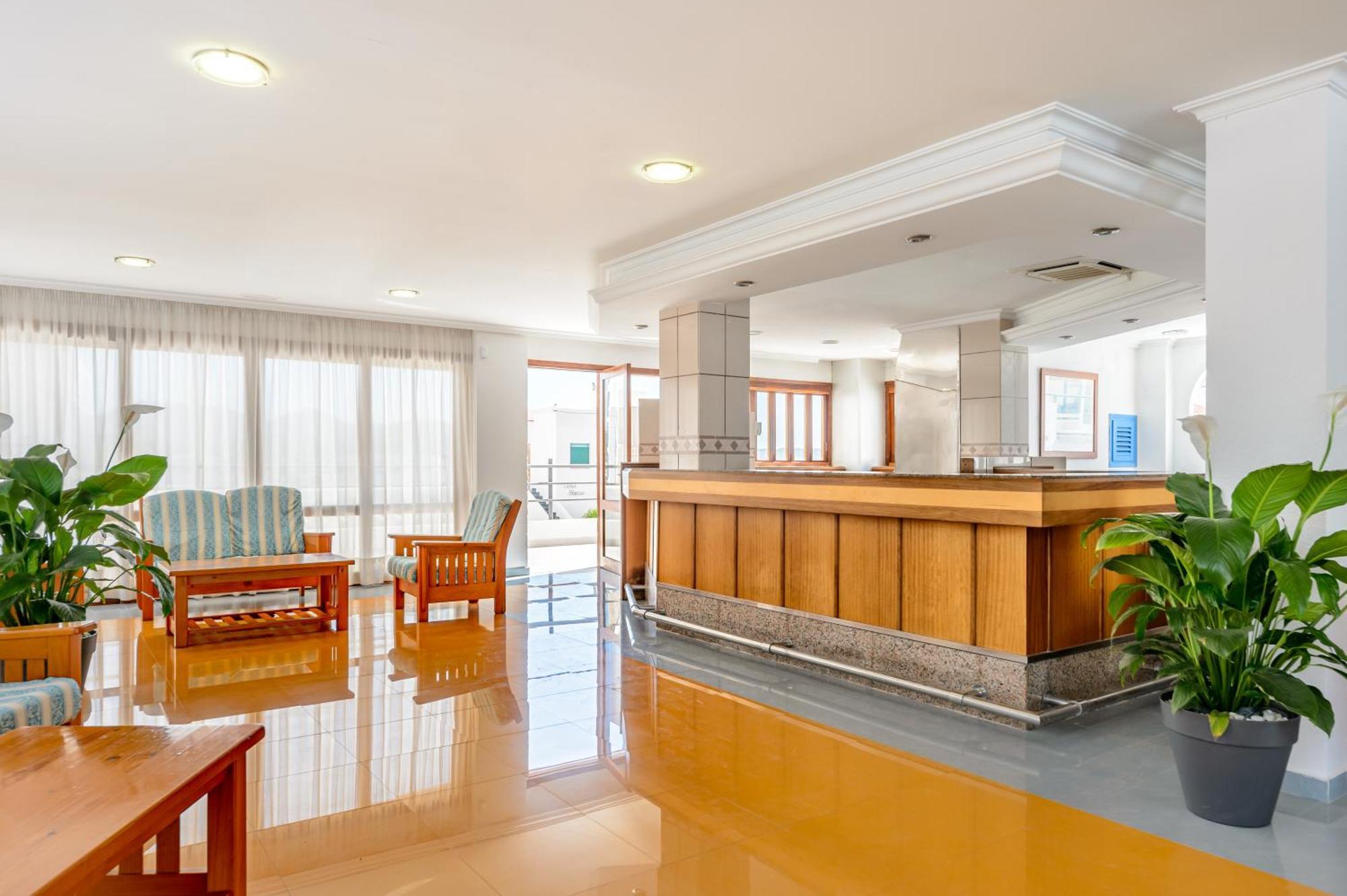 Aparthotel Vibra Sanan - Adults Only Сан-Антоніо Екстер'єр фото